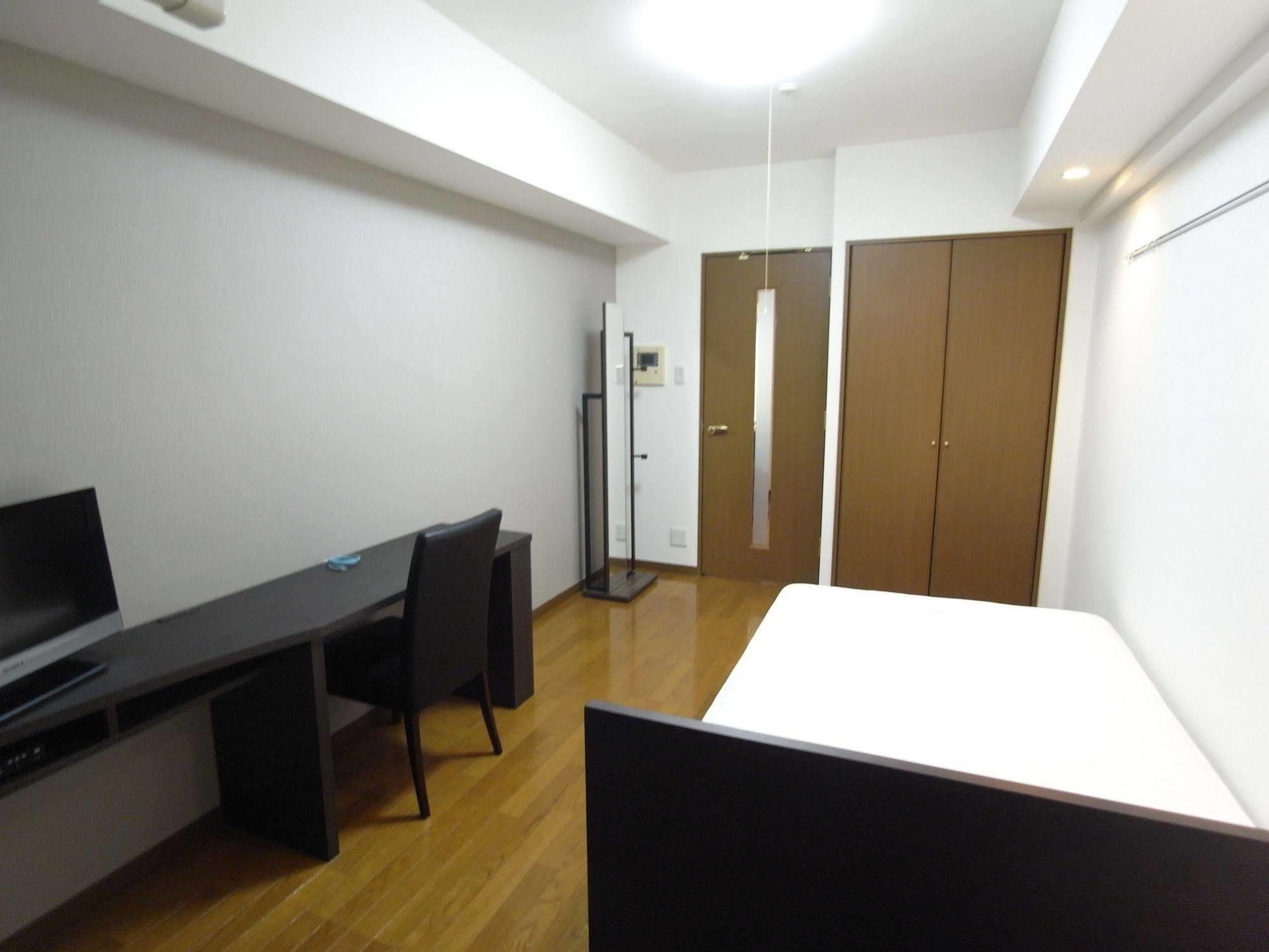 Palace Studio Shinjuku Parkside Präfektur Tokio Exterior foto